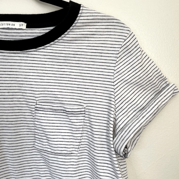 Cotton On | Black and White Cropped Tee | Size Small - Picture 5 of 7